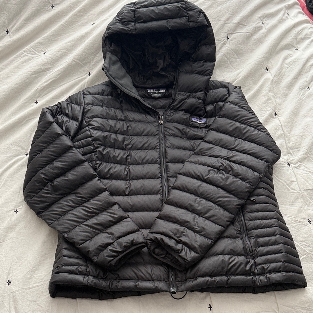 Patagonia Women's Black Down sweater Puffer Jacket